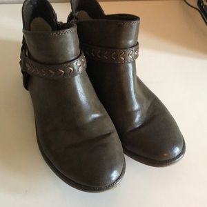 Roxy Brown Bootie 7